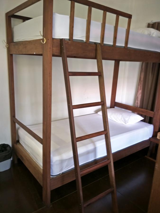 Baan Rare Guesthouse Удонтхані Екстер'єр фото