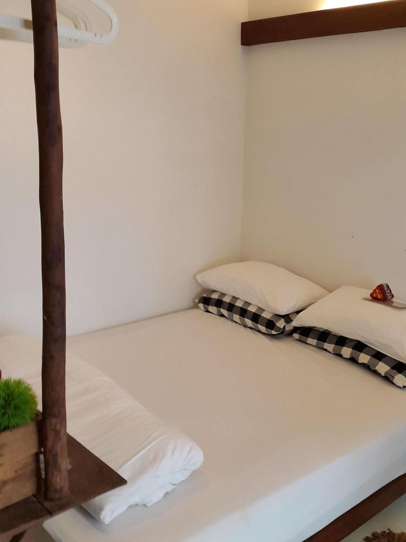Baan Rare Guesthouse Удонтхані Екстер'єр фото