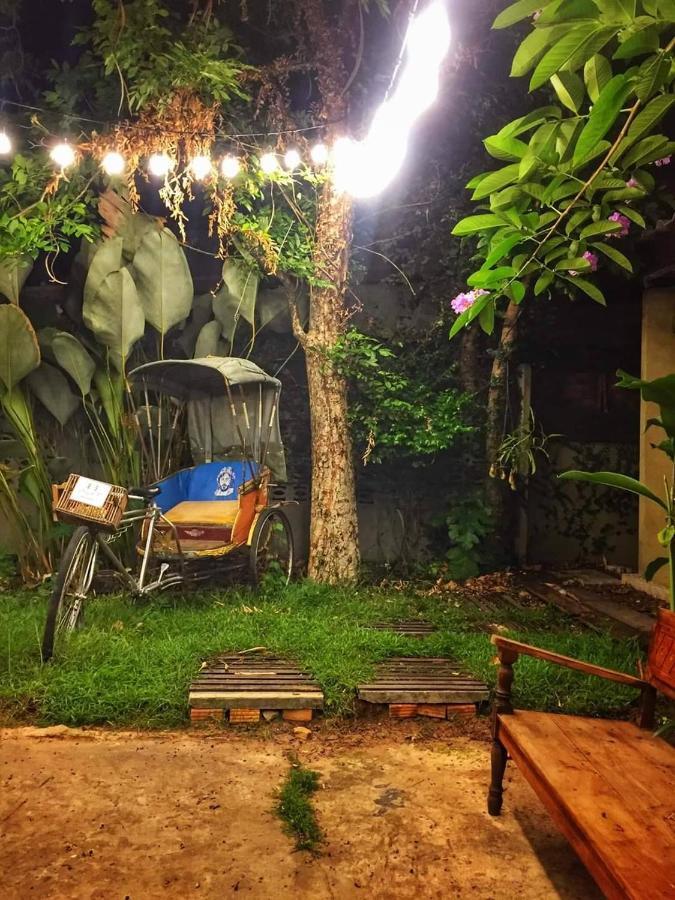 Baan Rare Guesthouse Удонтхані Екстер'єр фото